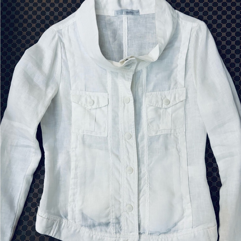 White Jean Jacket with Classic Design